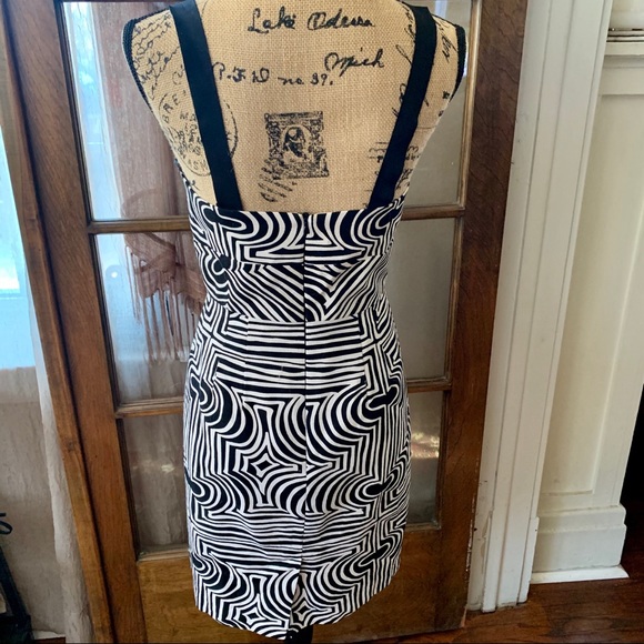 Trina Turk Dress Size 2 - Picture 3 of 16